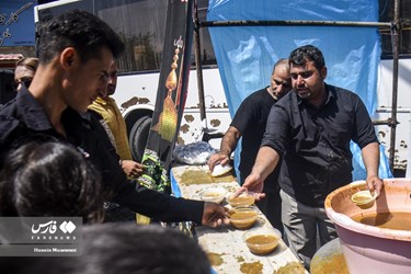 Iranian Muslims Mark Tasua Across Country