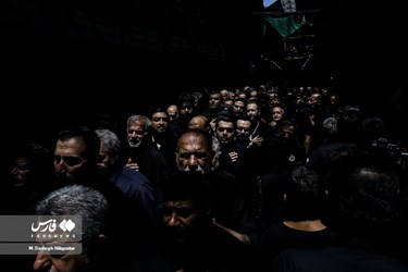 Mourners Mark Tasua of Imam Hossein (AS) in Tehran