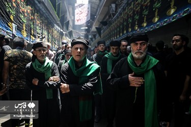 Mourners Mark Tasua of Imam Hossein (AS) in Tehran