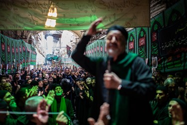 چهار پایه خوانی  سقا ها در بازار بزرگ تهران 