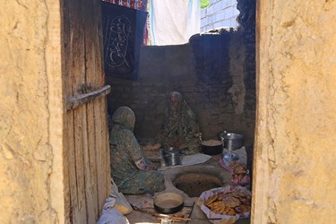 عزاداری شاخسی علم دیبی(پای علم) در تاسوعای حسینی در روستای ارزیل ورزقان