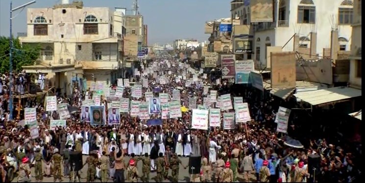 مردم یمن در عاشورای حسینی به خیابان‌ها آمدند+فیلم