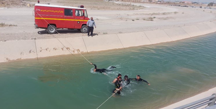 شنا در کانال آب در خمینی‌شهر ۲ مصدوم و یک فوتی برجای گذاشت