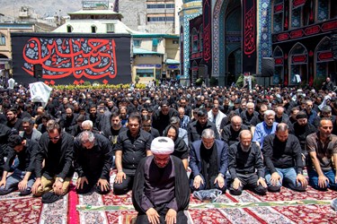 نماز ظهر عاشورا در امامزاده صالح (ع)