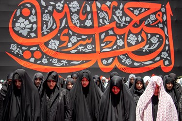نماز ظهر عاشورا در امامزاده صالح (ع)