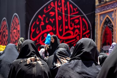 حضور مردم در عزاداری عاشورای حسینی در امامزاده صالح (ع)