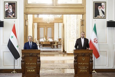 ورورد وزرای ایران و سوریه به محل کنفرانس مطبوعاتی با خبرنگاران