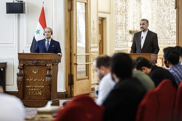 حضور وزرای خارجه سوریه و ایران در کنفرانس مطبوعاتی
