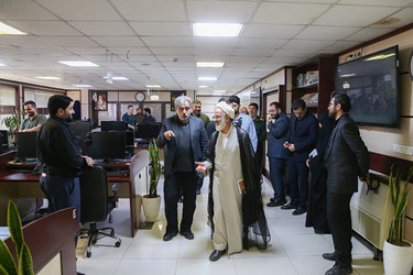 بازدید حجت‌الاسلام عبدالله حاجی‌ صادقی نماینده ولی فقیه در سپاه پاسداران از تحریریه خبرگزاری فارس