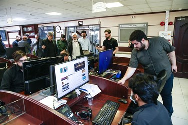 بازدید حجت‌الاسلام عبدالله حاجی‌ صادقی نماینده ولی فقیه در سپاه پاسداران از تحریریه خبرگزاری فارس