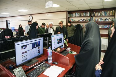 بازدید حجت‌الاسلام عبدالله حاجی‌ صادقی نماینده ولی فقیه در سپاه پاسداران از تحریریه خبرگزاری فارس