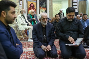 پرویز سروری و نادعلی اعضای شورای شهر تهران در مجلس ترحیم آیت‌الله حاج شیخ یدالله رحیمیان