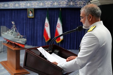 دیدار کارکنان و خانواده‌های ناوگروه ۸۶ ارتش با رهبر انقلاب