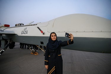 بازدید دانش آموزان از سایت پهپادی کاشان
