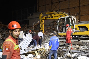  عملیات آواربرداری ریزش چند ساختمان در جنوب تهران 