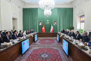 دیدار رییس مجلس ویتنام با قالیباف