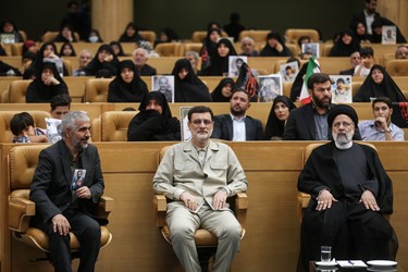 همایش بزرگداشت شهدای مدافع حرم