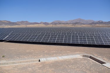 افتتاح نیروگاه خورشیدی سمنان
