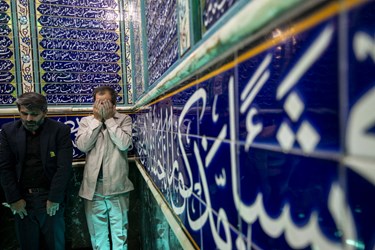 آئین غبار روبی ضریح امامزاده صالح(ع) توسط اصحاب رسانه