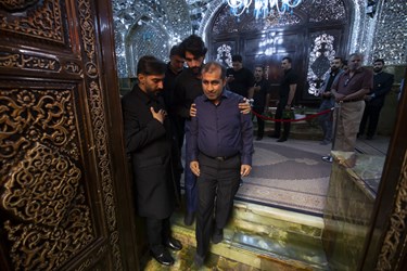 آئین غبار روبی ضریح امامزاده صالح(ع) توسط اصحاب رسانه
