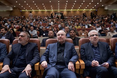 جواد اوجی وزیر نفت و محمدباقر قالیباف رییس مجلس شورای اسلامی در کنفرانس بین المللی بهینه سازی مصرف و بهره وری انرژی