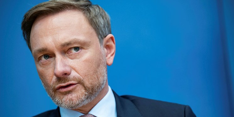 وزیر اقتصاد آلمان: اوکراین نباید جنگ را به روسیه ببازد