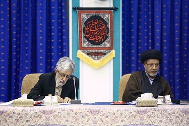 حداد عادل رئیس فرهنگستان زبان و ادب فارسی در جلسه شورای عالی انقلاب فرهنگی