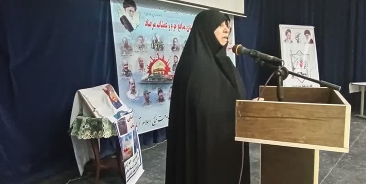 همسر شهید علیخانی: در قبال محجبه شدن یک دختر مکشفه، از حق شخصی خود گذشتم