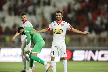 گزارش تصویری از برد پرسپولیس مقابل تراکتور