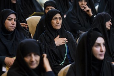 دیدار جمعی از بانوان موکب‌دار اربعین با محمدباقر قالیباف