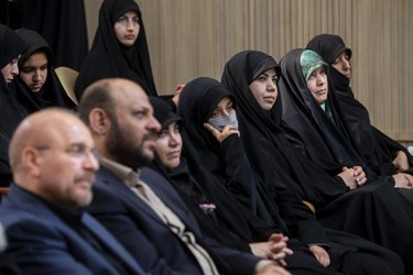 دیدار جمعی از بانوان موکب‌دار اربعین با محمدباقر قالیباف