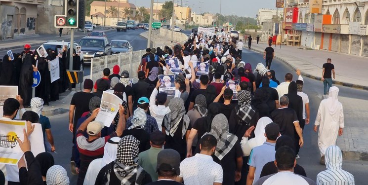 تظاهرات صدها نفر از مردم بحرین در حمایت از زندانیان عقیدتی