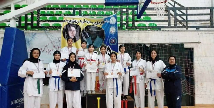 افتخارآفرینی بانوان کاراته کار خراسان جنوبی در مسابقات قهرمانی کشور