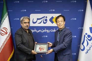 بازدید اساتید دانشگاه پکن چین  از تحریریه خبرگزاری فارس