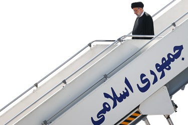 بازگشت رئیس جمهور از آفریقای جنوبی
