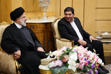 بازگشت رئیس جمهور از آفریقای جنوبی