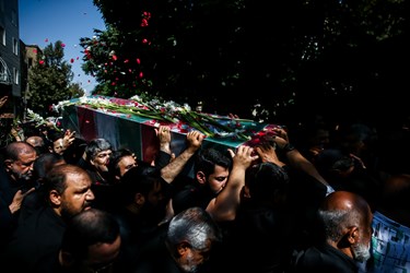  مراسم تشییع و خاکسپاری شهید گمنام در خانه مداحان تهران 