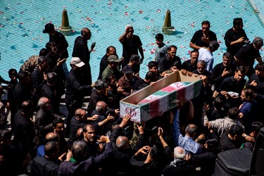  مراسم تشییع و خاکسپاری شهید گمنام در خانه مداحان تهران 