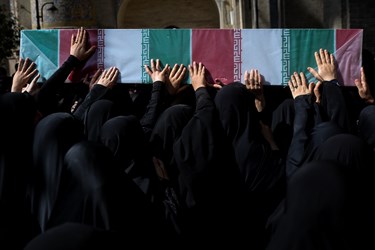  مراسم تشییع و خاکسپاری شهید گمنام در خانه مداحان تهران 
