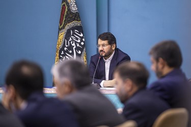 مهرداد بذرپاش وزیر راه و شهرسازی در جلسه شورای عالی مسکن با حضور رئیس جمهور 