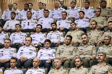 دانشجویان حاضر در مراسم آغاز سال تحصیلی دافوس