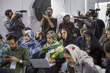 نشست خبری ناصر کنعانی سخنگوی وزارت امور خارجه درنمایشگاه «روایت خدمت»