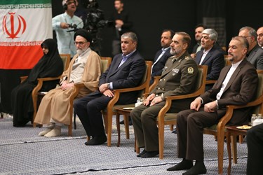 دیدار رئیس‌جمهور و اعضای هیئت دولت با رهبر انقلاب