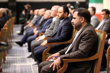 دیدار رئیس‌جمهور و اعضای هیئت دولت با رهبر انقلاب
