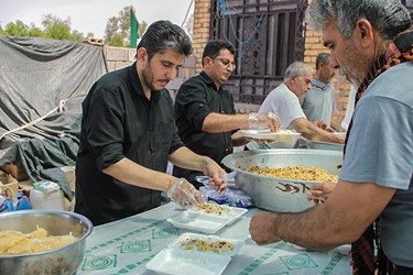 موکب ریحانه الحسین (ع)شیراز در مسیر نجف - کربلا