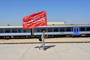 انتقال عاشقان کربلا با قطار به مرز شلمچه