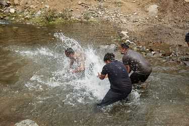 آب بازی پس از پایان کار 