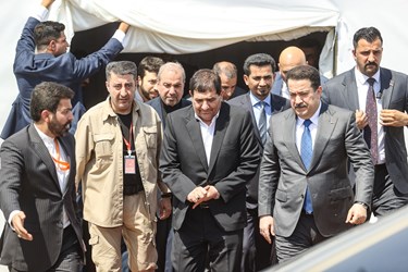 محمد شیاع السودانی نخست وزیر عراق و محمد مخبر معاون اول رئیس جمهور در مراسم آغاز عملیات اجرایی ۳۲ کیلومتر راه آهن شلمچه تا بصره
