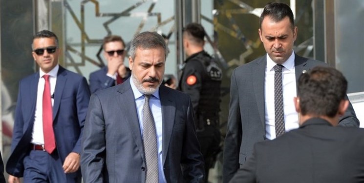 وزیر خارجه ترکیه وارد محل برگزاری نشست فرمت ۳+۳ شد
