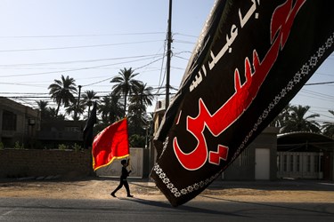 پیاده روی زائران حسینی از مسیب تا کربلا